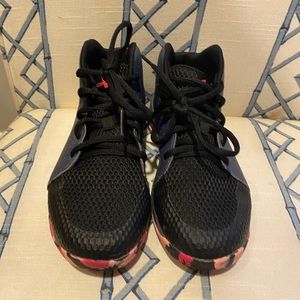 Basketball sneakers. Worn twice. Great condition